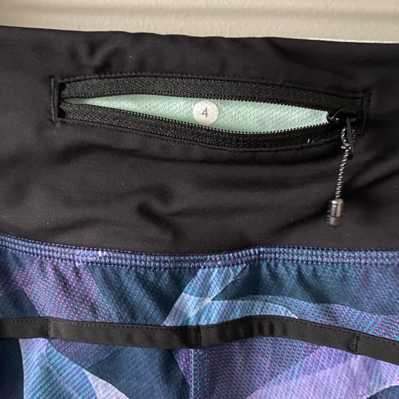 Lululemon Run Times Short Pretty Prism Multi Black - Picture 11 of 12